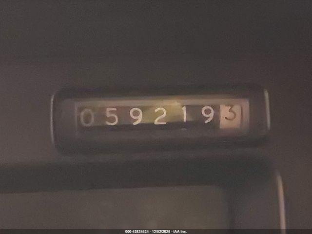 Chevrolet Corvette Image 2