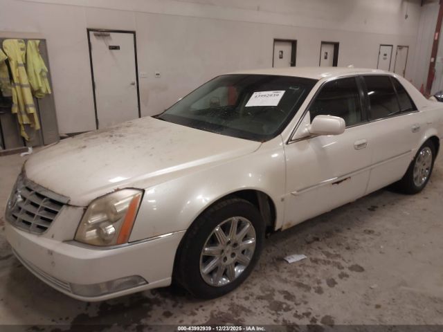 Cadillac DTS 1sd Image 2