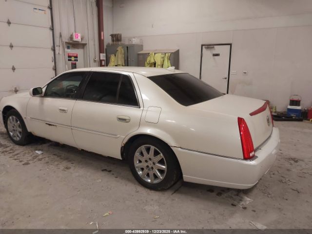 Cadillac DTS 1sd Image 4