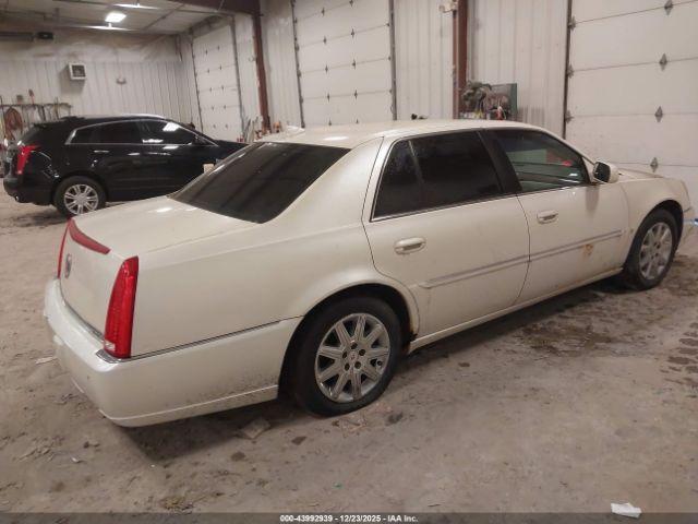 Cadillac DTS 1sd Image 3