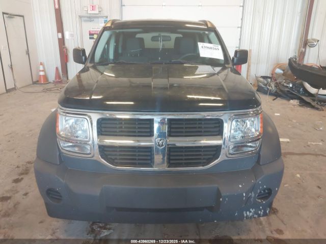 Dodge Nitro Sxt Image 2