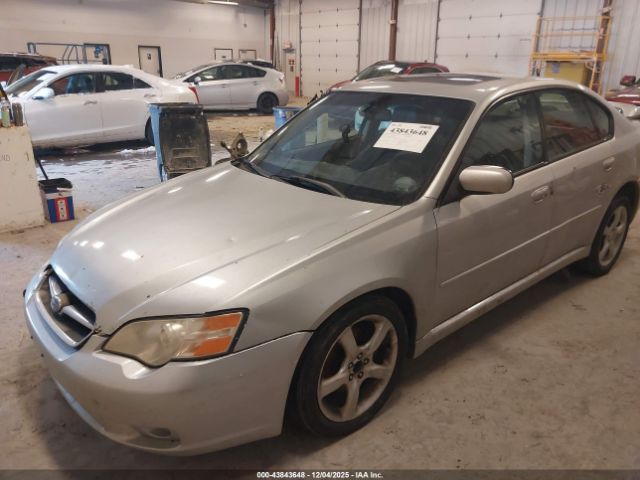 Subaru Legacy 2.5i Image 10