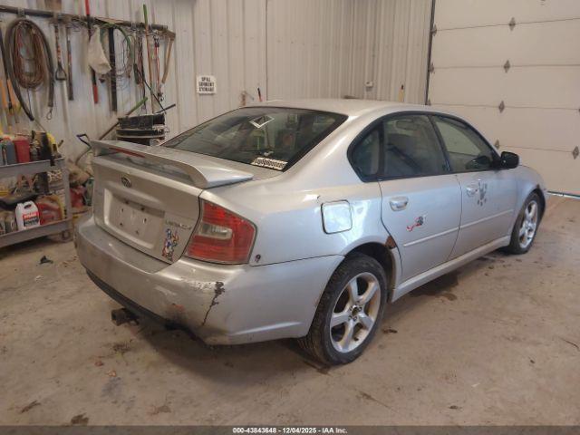 Subaru Legacy 2.5i Image 9