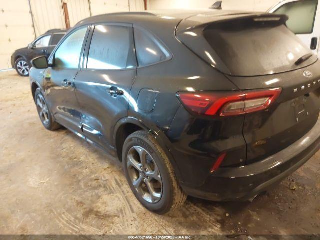 Ford Escape St-line Image 10