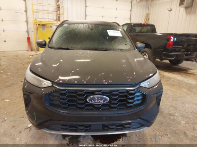 Ford Escape St-line Image 2