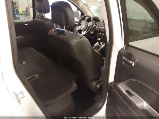 Jeep Compass High Altitude Fwd Image 16