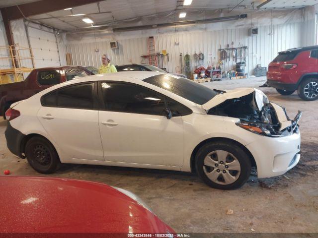 Kia Forte Lx Image 15