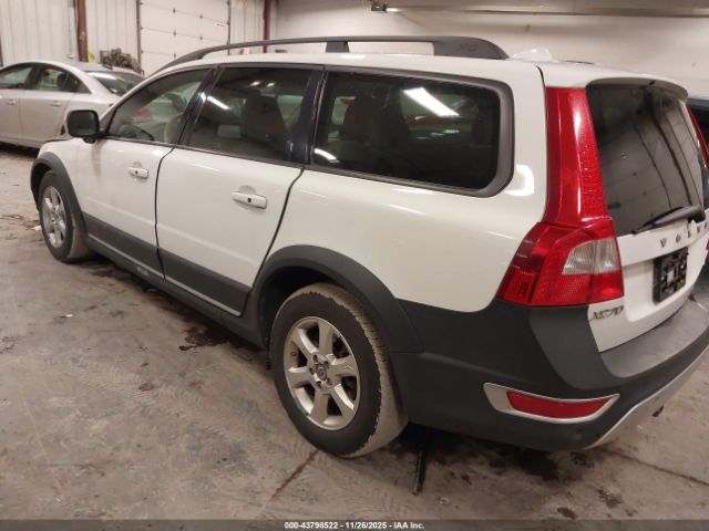 Volvo XC70 3.2 Image 3