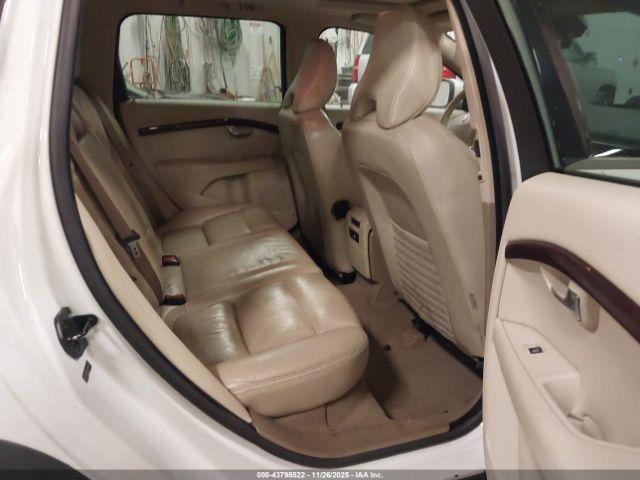 Volvo XC70 3.2 Image 5