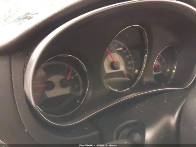 Chrysler 200 Touring Image 5