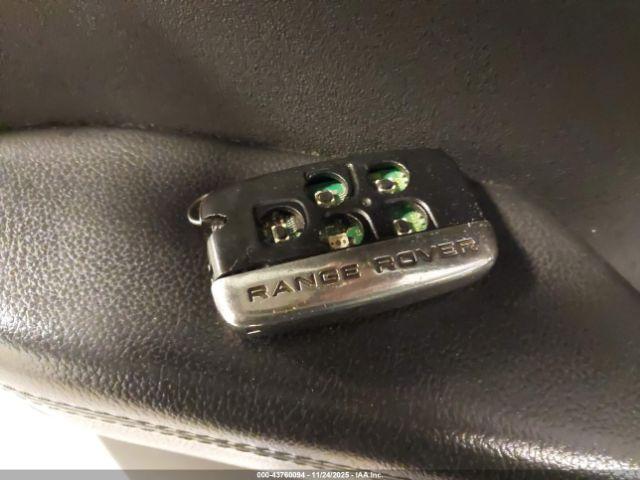 Land Rover Range Rover Evoque Pure Image 12