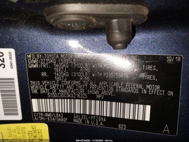 Toyota Sienna Limited Premium 7 Passenger Image 11