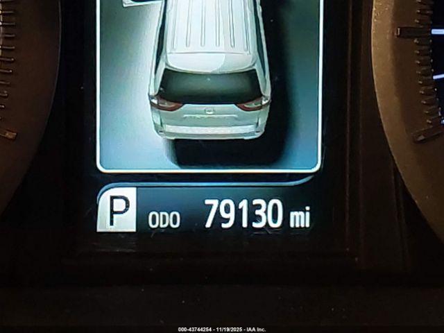 Toyota Sienna Limited Premium 7 Passenger Image 3