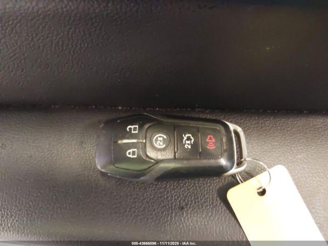 Ford Explorer Xlt Image 6