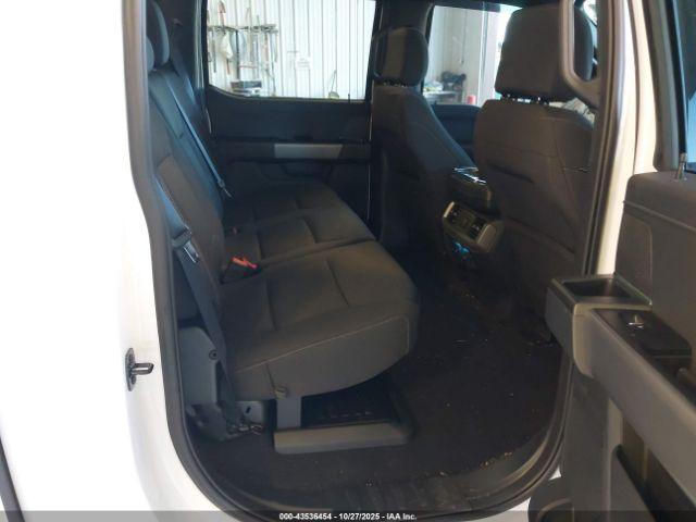 Ford F-150 Xlt Image 14