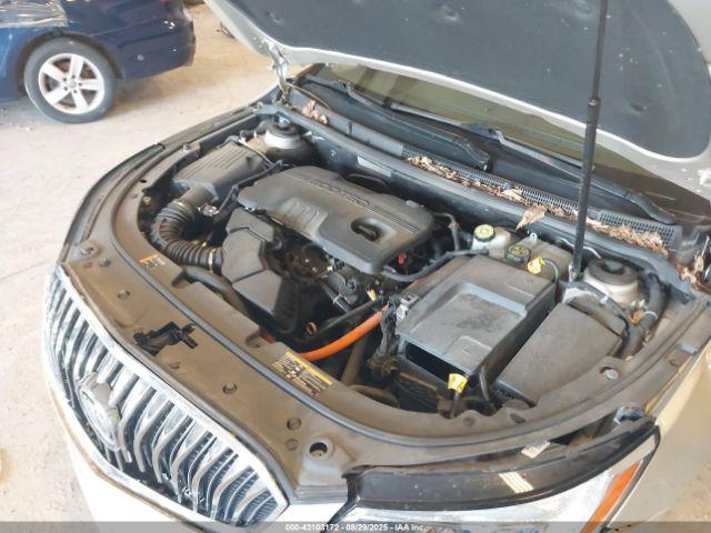 Buick LaCrosse Leather Image 9