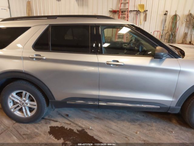 Ford Explorer Xlt Image 12