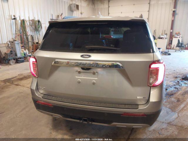 Ford Explorer Xlt Image 14