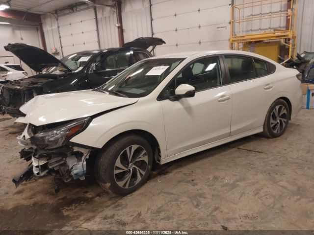 Subaru Legacy Premium Image 7