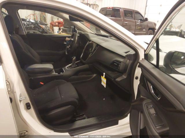 Subaru Legacy Premium Image 5