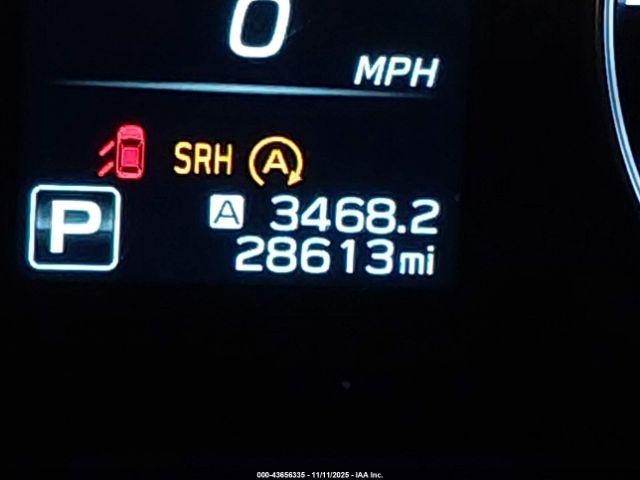 Subaru Legacy Premium Image 14