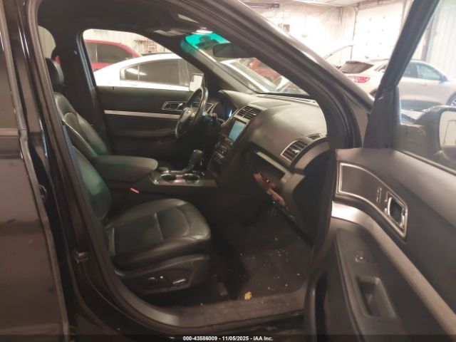 Ford Explorer Xlt Image 9