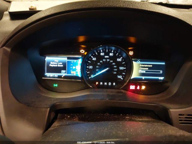 Ford Explorer Xlt Image 16