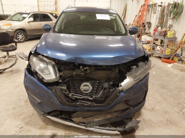 Nissan Rogue Image 3