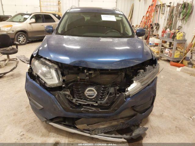 Nissan Rogue Image 3