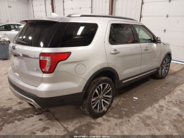 Ford Explorer Platinum Image 16