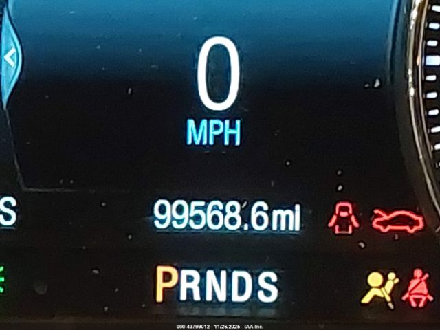 Ford Explorer Platinum Image 9