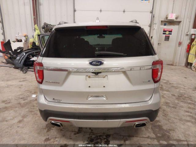 Ford Explorer Platinum Image 5