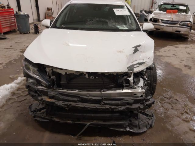 Toyota Camry Se Image 7