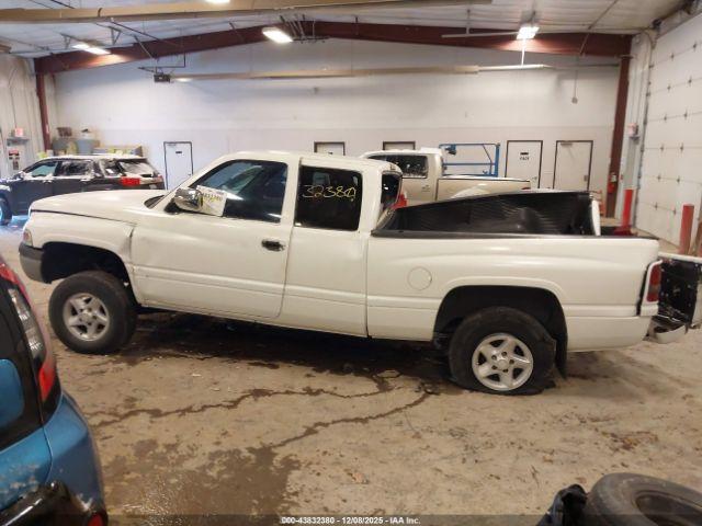 Dodge Ram 1500 St Image 8