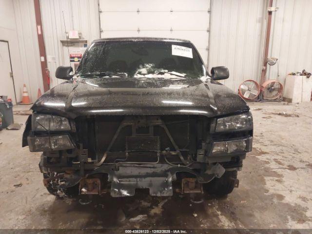 Chevrolet Silverado 1500 Ls Image 3