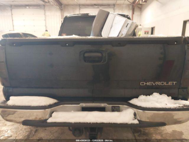 Chevrolet Silverado 1500 Ls Image 15