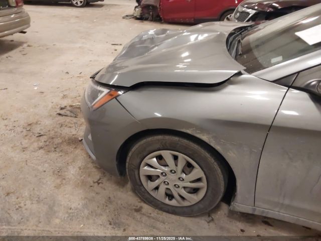 Hyundai ELANTRA Se Image 5