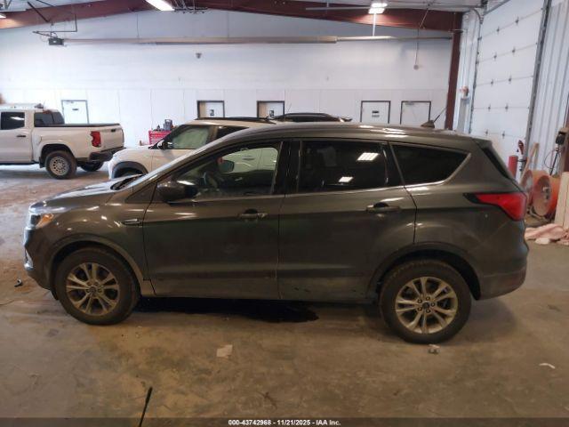 Ford Escape Se Image 8
