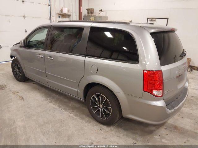 Dodge Grand Caravan Gt Image 4