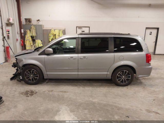 Dodge Grand Caravan Gt Image 15