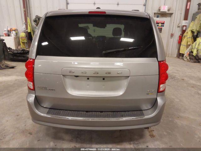 Dodge Grand Caravan Gt Image 12