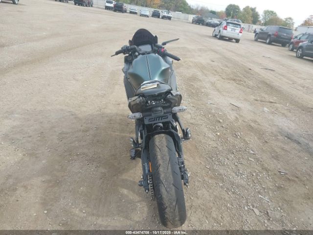 Kawasaki Ex650 P Image 6