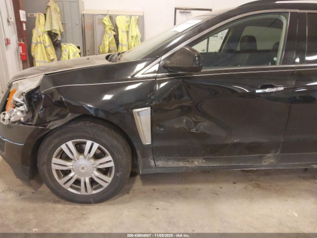 Cadillac SRX Standard Image 4