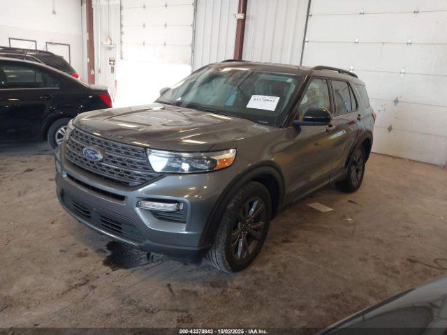 Ford Explorer Xlt Image 11