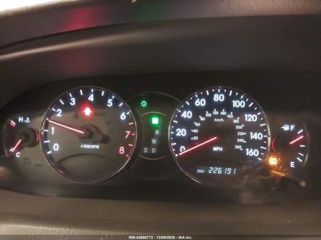 Toyota Avalon Touring Image 7