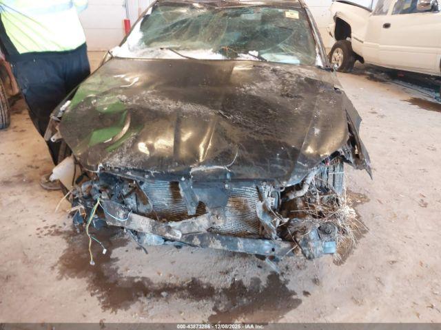 Chrysler 200 Limited Image 4