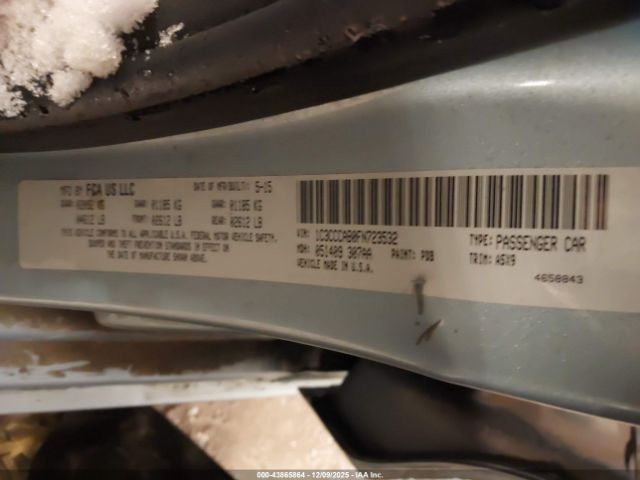 Chrysler 200 Limited Image 11