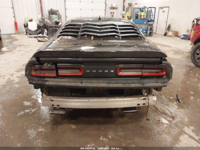 Dodge Challenger Image 16