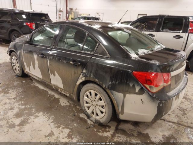 Chevrolet Cruze Ls Auto Image 8