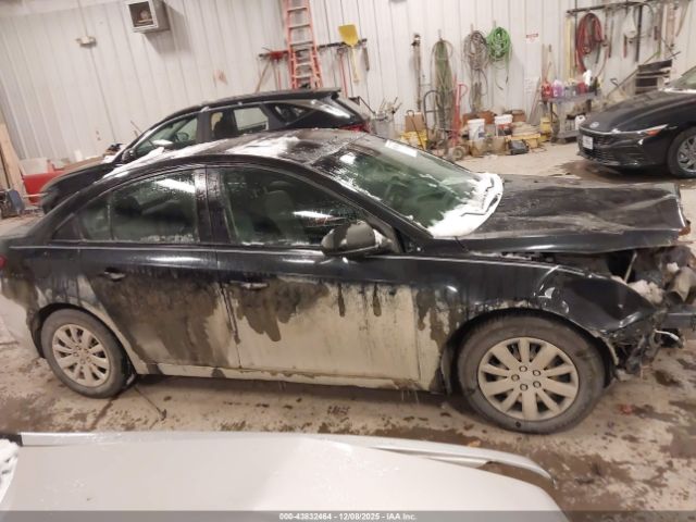 Chevrolet Cruze Ls Auto Image 5